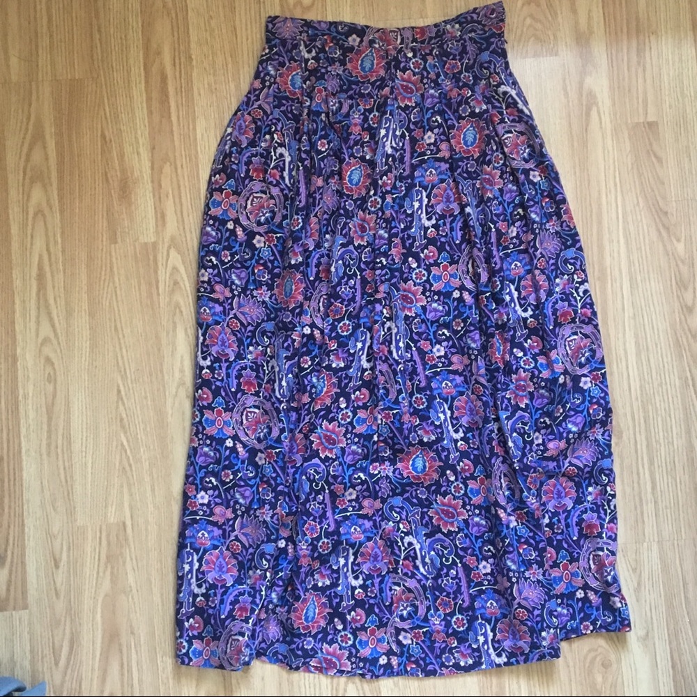 Skyr Vintage Pleated Paisley Maxi Skirt